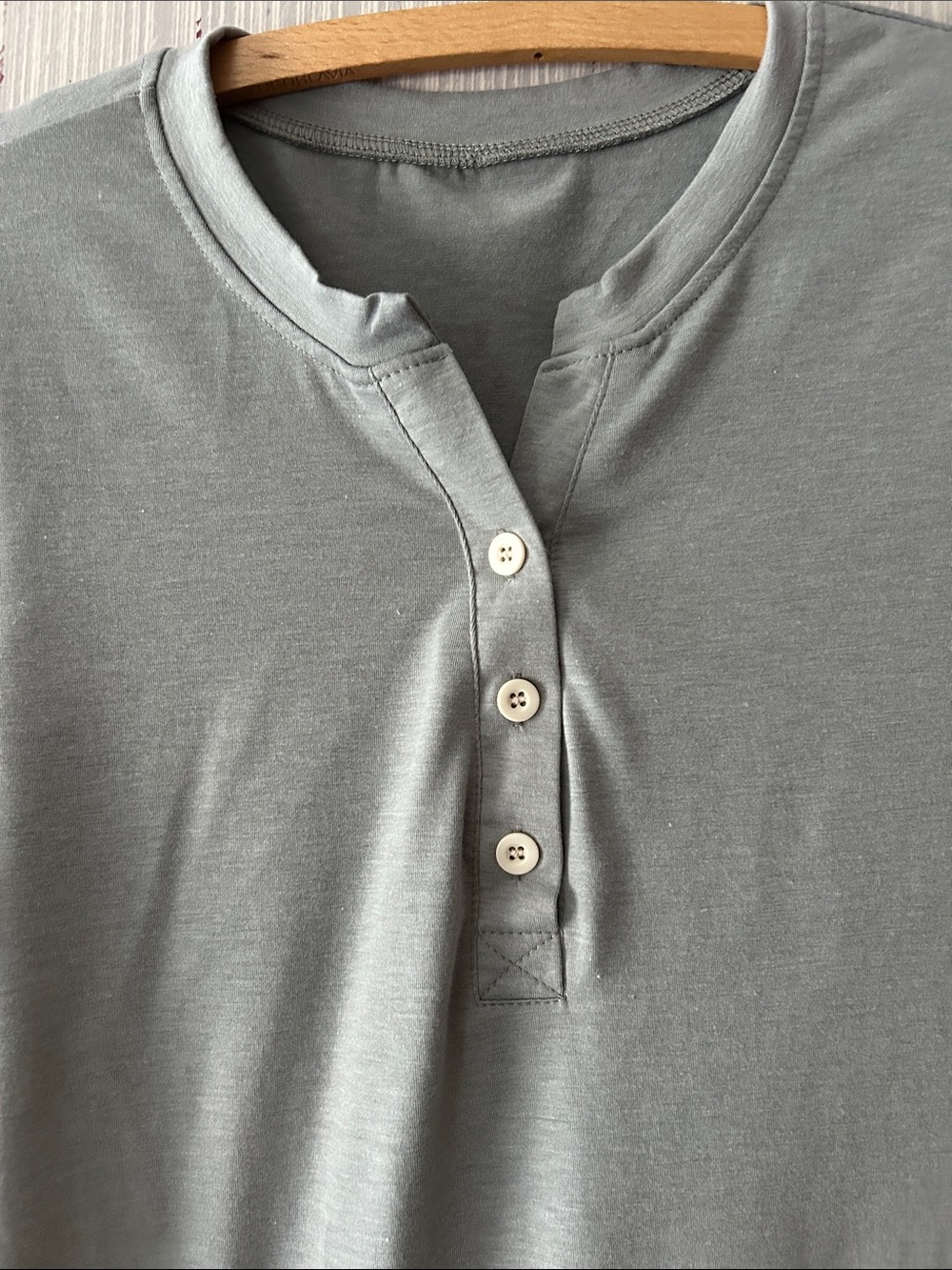 Sunshineoff Henley Top - Picture 4 of 4